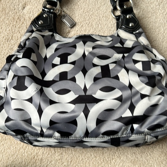 🖤🩶🤍COACH ‘Maggie’ Madison 14420 optic satin hobo bag - Picture 7 of 17